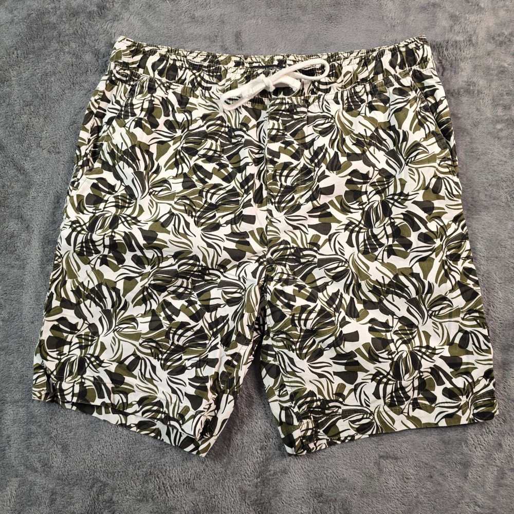 Banana Republic Deck Shorts Men's‎ 34 Olive Shapes Tropical Print Organic Cotton
